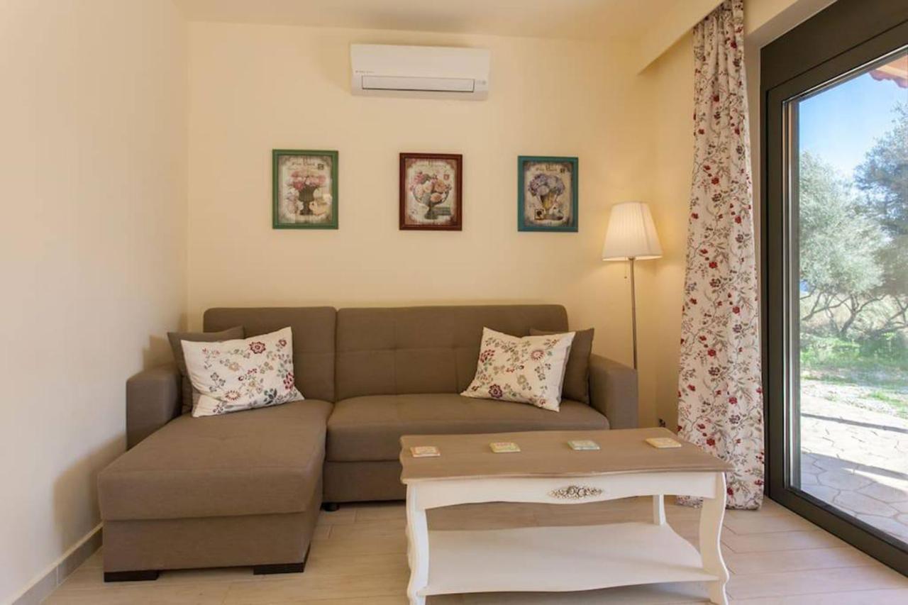 Olive Tree Farm 200M From The Beach Episkopi-Chania Exteriör bild